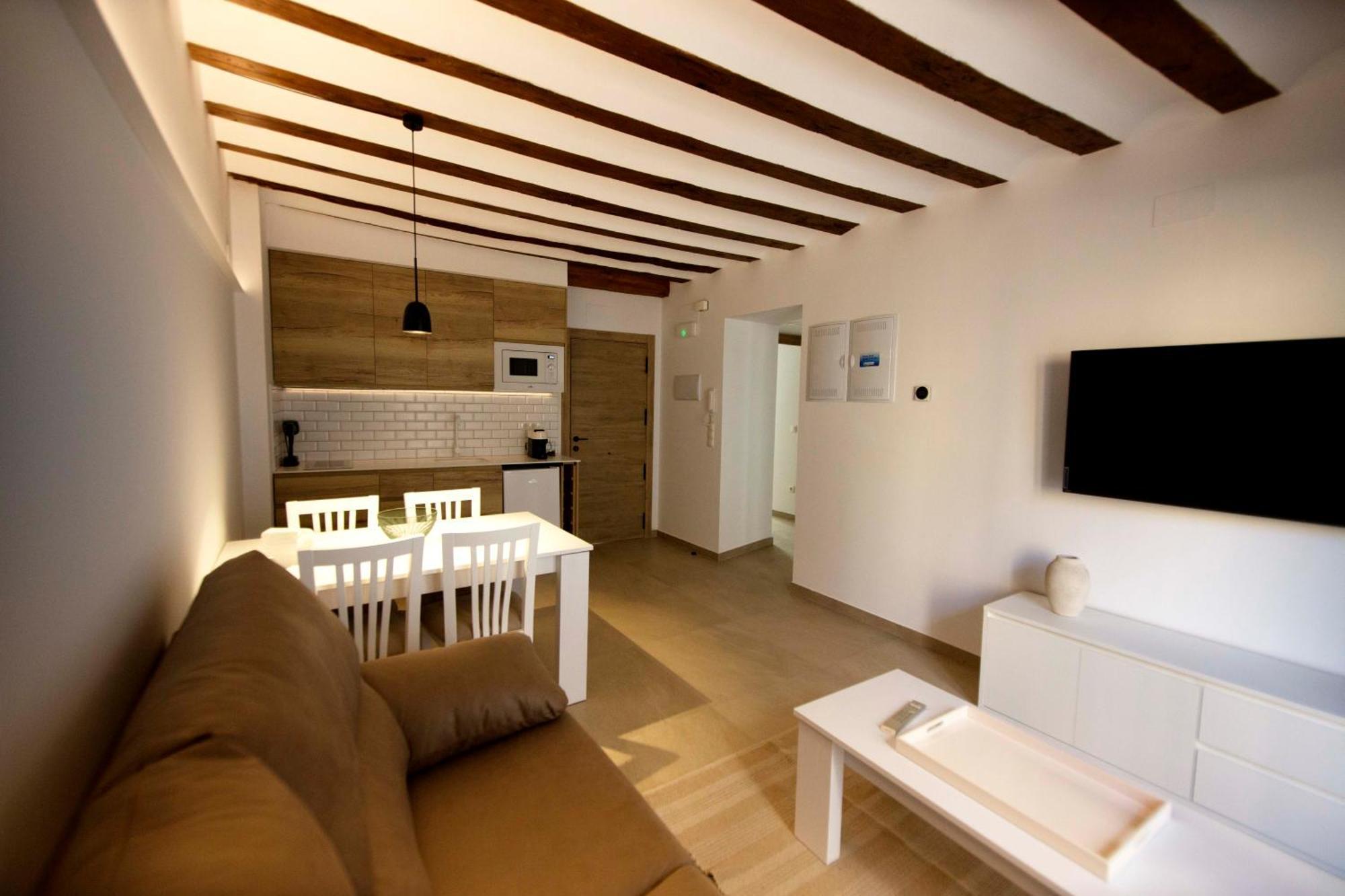 Apartamentos Turisticos La Bodegueta Утиел Екстериор снимка
