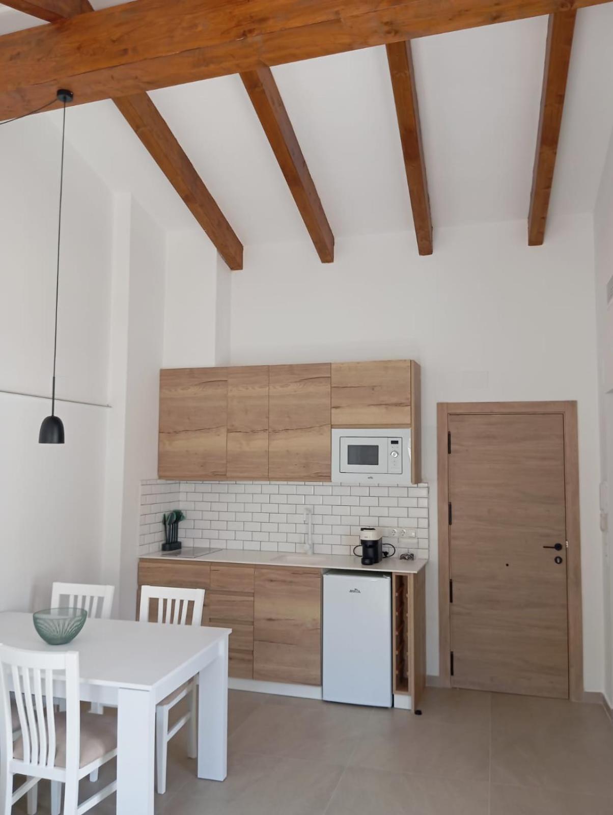Apartamentos Turisticos La Bodegueta Утиел Екстериор снимка