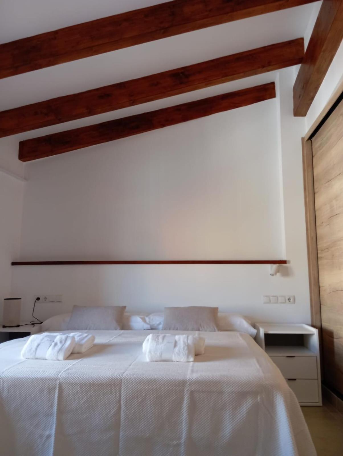 Apartamentos Turisticos La Bodegueta Утиел Екстериор снимка